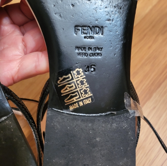 (SOLD)Authentic Fendi flat sandals with crystals and stones - Picture 5 of 7